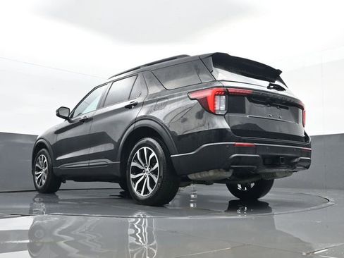 Used 2025 Ford Explorer ST-Line AWD/4WD image 27