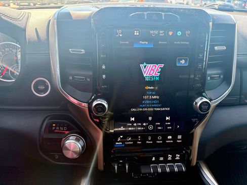 Used 2022 RAM 1500 Laramie w/ Laramie Southwest Edition RWD image 18