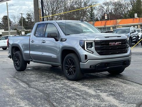 Used 2025 GMC Sierra 1500 Elevation image 7