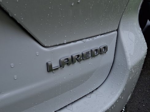 New 2026 Jeep Grand Cherokee Laredo AWD/4WD image 6