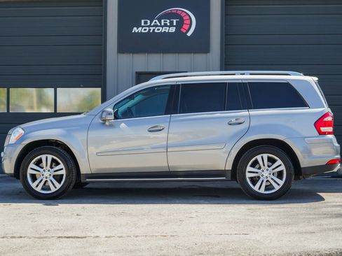 Used 2011 Mercedes-Benz GL 450 4MATIC image 4