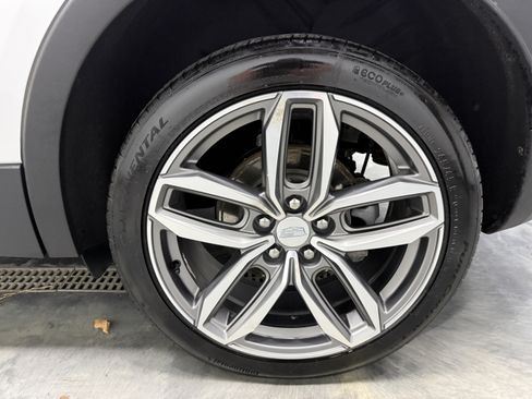 Used 2020 Cadillac XT4 Sport w/ Sun And Sound Package AWD/4WD image 27
