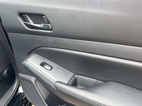 Used 2025 Nissan Altima 2.5 SV FWD image 21