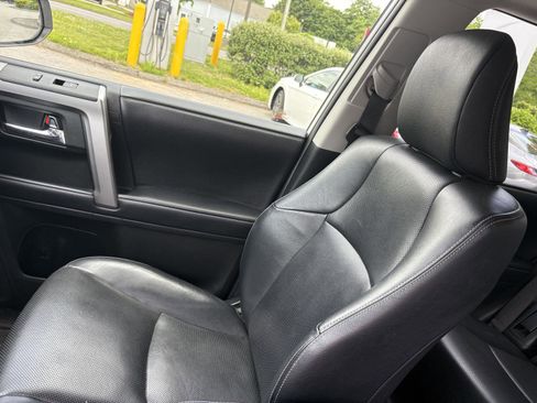 Used 2019 Toyota 4Runner Limited AWD/4WD image 21