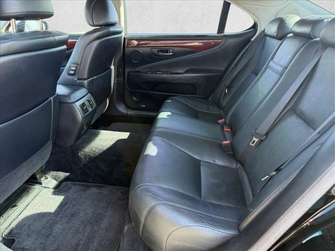 Used 2012 Lexus LS 460 L w/ Luxury Value Edition image 14