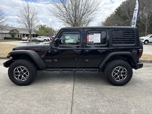 Used 2024 Jeep Wrangler Unlimited Rubicon image 4