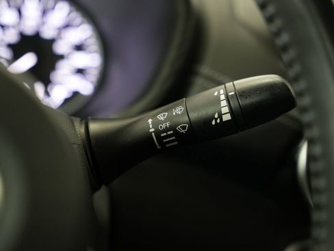 Used 2020 Nissan Sentra SV FWD image 15