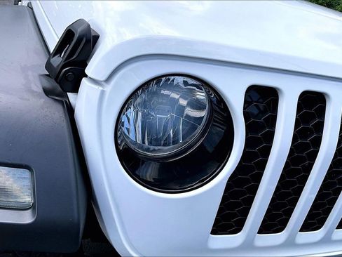Used 2020 Jeep Gladiator Sport w/ Quick Order Package 23S AWD/4WD image 33