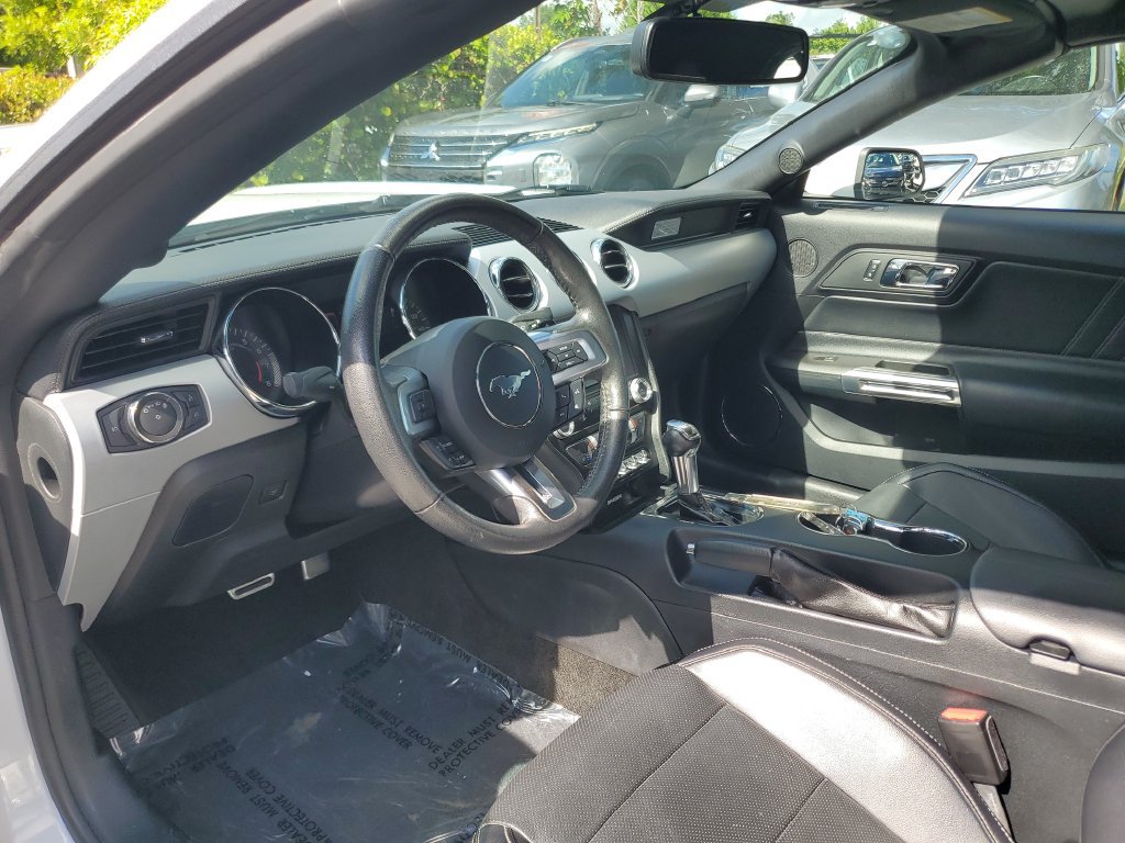 Used 2017 Ford Mustang GT Premium RWD image 21