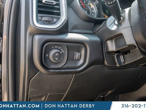 Used 2024 RAM 2500 Big Horn AWD/4WD image 20