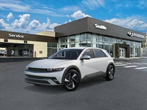 New 2026 Hyundai Ioniq 5 SE RWD image 1