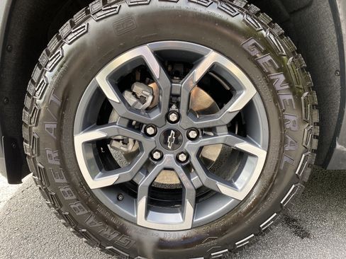 Used 2026 Chevrolet Equinox ACTIV w/ Safety and Technology Package FWD image 43
