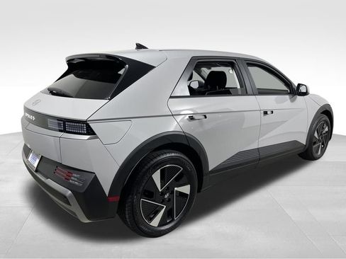 New 2026 Hyundai Ioniq 5 SE image 5