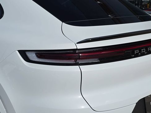 New 2026 Porsche Cayenne Coupe AWD/4WD image 12