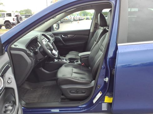 Used 2020 Nissan Rogue SL FWD image 11