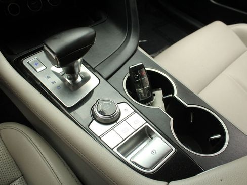 Used 2023 Genesis G70 2.0T AWD/4WD image 35