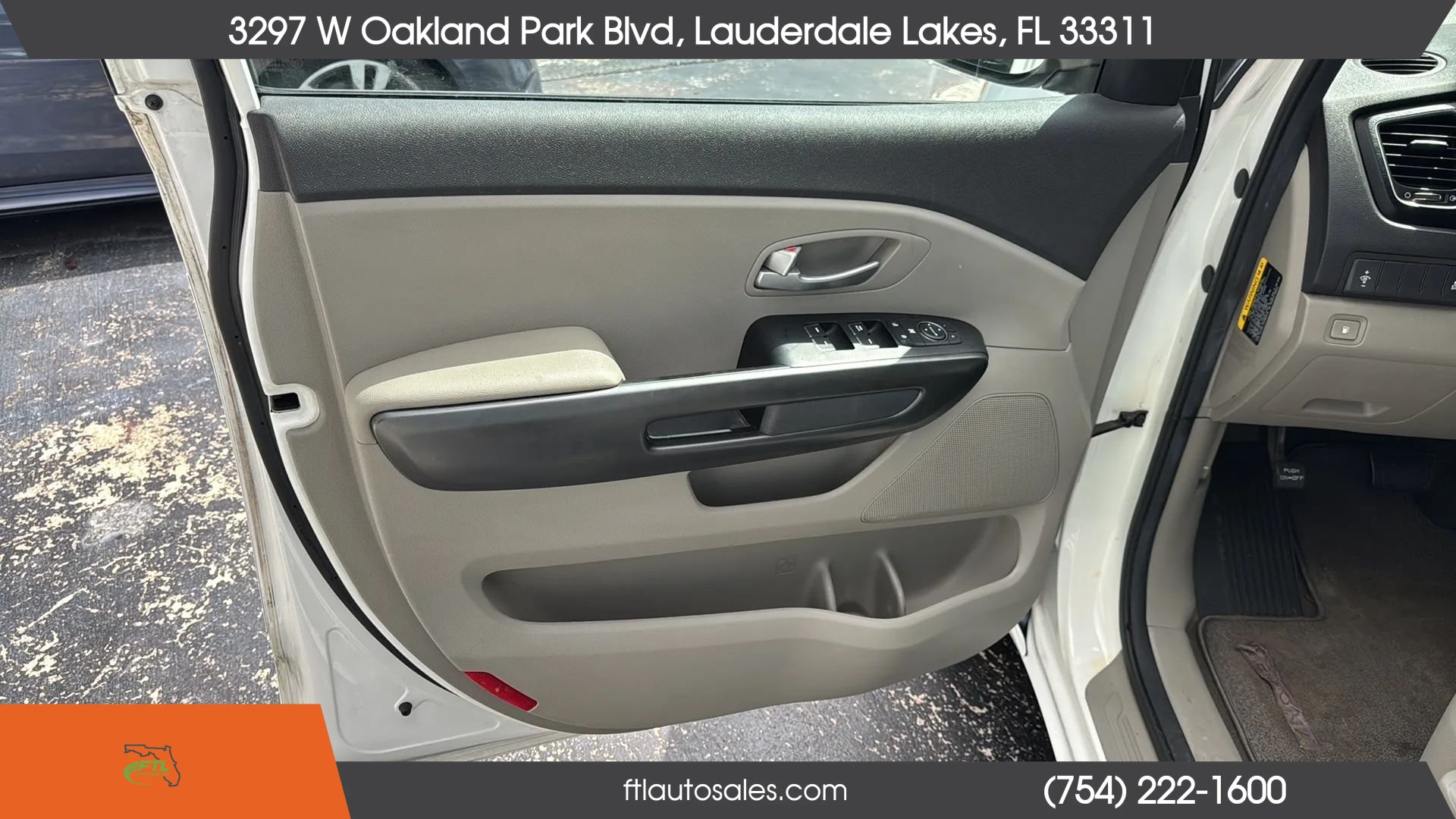 Used 2017 Kia Sedona L FWD image 11