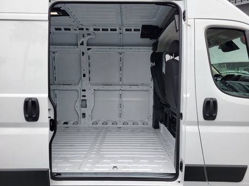 New 2026 RAM ProMaster 2500 w/ Convenience Group FWD image 15