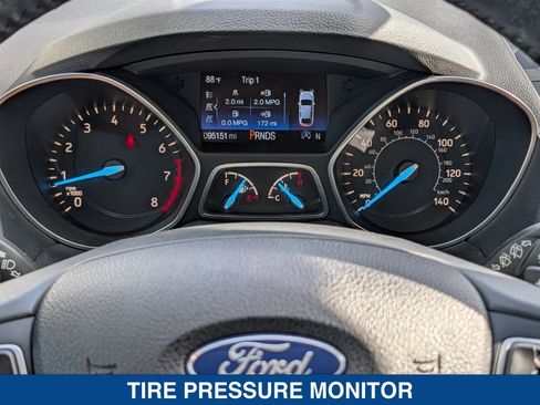 Used 2017 Ford Escape Titanium FWD image 29