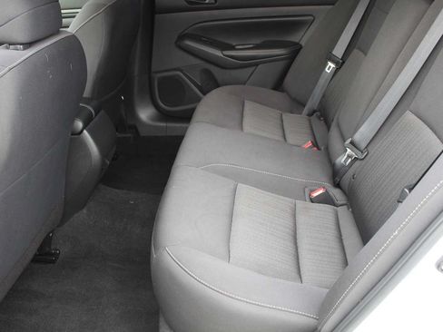 Used 2025 Nissan Altima 2.5 SV FWD image 20