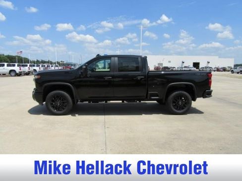 New 2026 Chevrolet Silverado 2500 Custom w/ Custom Value Package AWD/4WD image 4