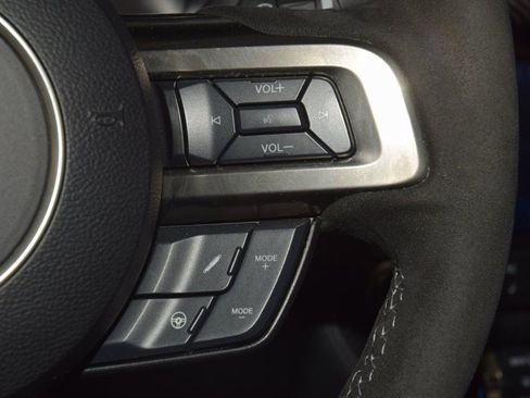 Used 2020 Ford Mustang Shelby GT350 w/ Technology Package image 38