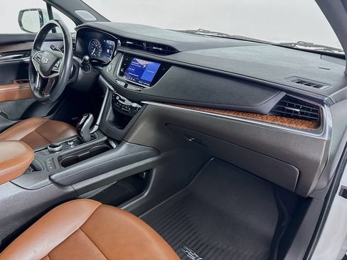 Used 2022 Cadillac XT5 Premium Luxury w/ Technology Package AWD/4WD image 34