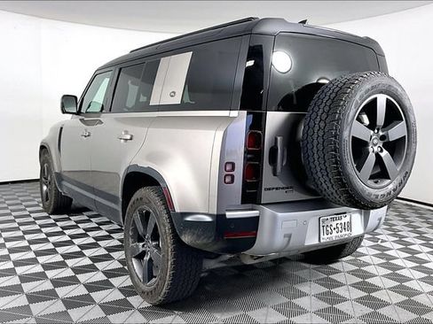 Used 2023 Land Rover Defender 110 SE AWD/4WD image 2