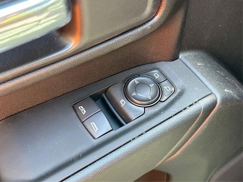 New 2025 GMC Sierra 2500 Pro w/ Convenience Package image 17