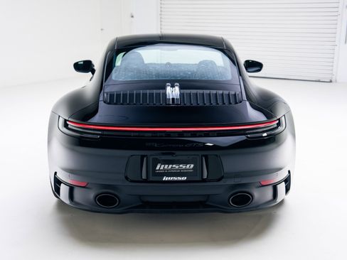 Used 2024 Porsche 911 Carrera GTS image 28