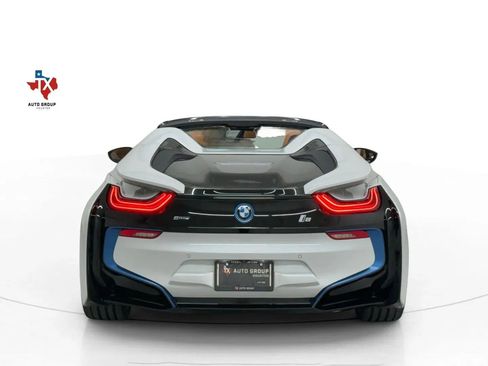 Used 2019 BMW i8 Roadster image 8