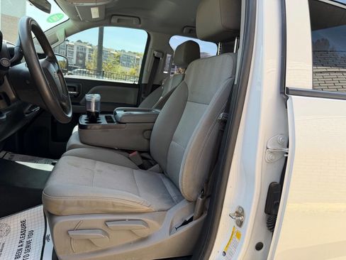 Used 2018 Chevrolet Silverado 1500 W/T image 9