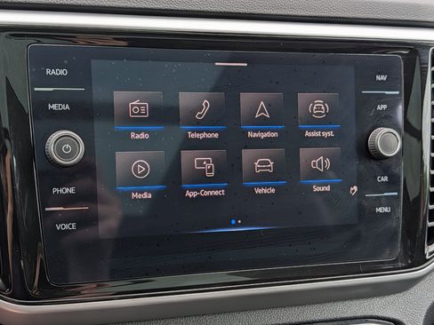 Certified 2023 Volkswagen Atlas SEL R-Line AWD/4WD image 23