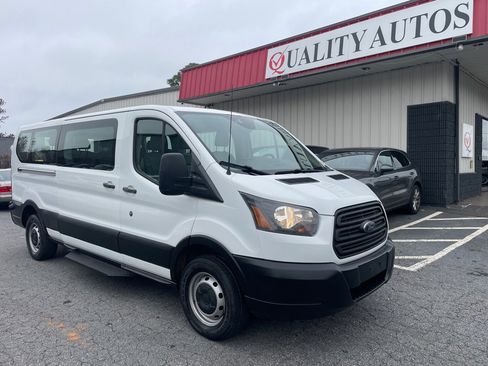 Used 2018 Ford Transit 350 XL image 3