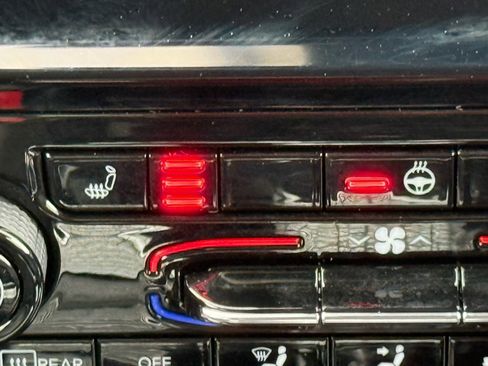 Used 2023 Jeep Grand Cherokee 4WD 4xe image 29