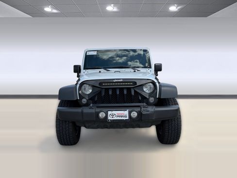 Used 2017 Jeep Wrangler Unlimited Sport w/ Connectivity Group AWD/4WD image 6