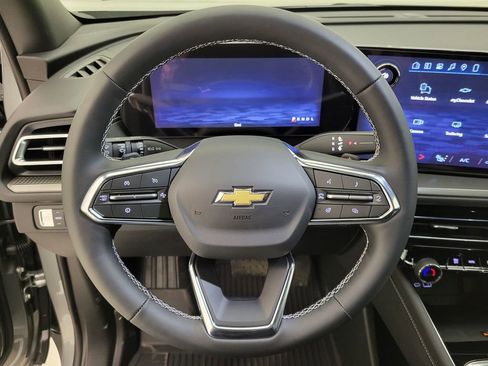 New 2026 Chevrolet Traverse LT w/ Sun and Wheel Package image 4