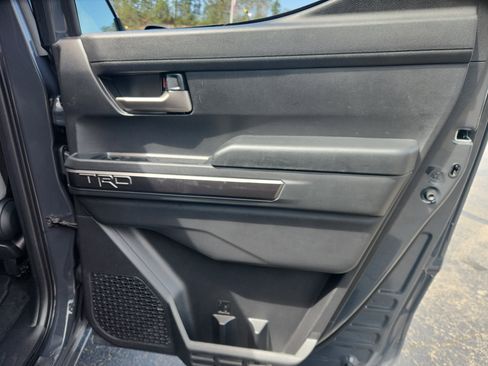 Used 2025 Toyota Tacoma TRD Off-Road image 40