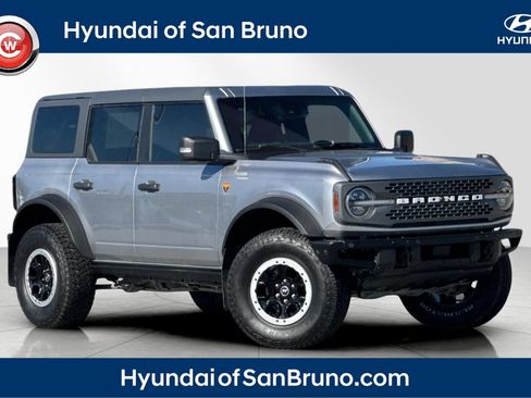Used 2023 Ford Bronco Badlands AWD/4WD image 1