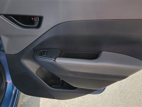 Used 2024 Subaru Crosstrek 2.0i Premium image 39