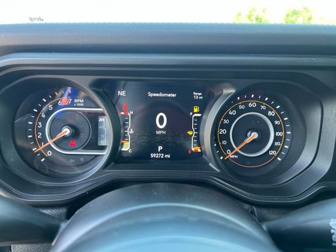 Used 2024 Jeep Wrangler Unlimited Rubicon w/ Capability Package AWD/4WD image 6