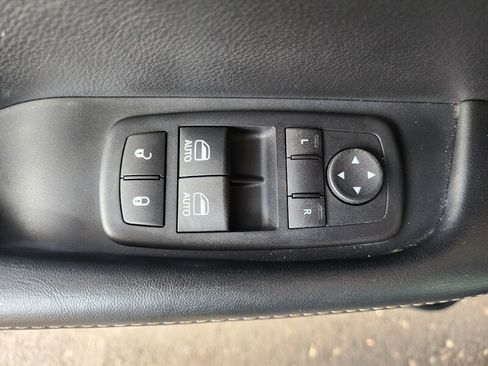 Used 2016 Dodge Challenger SRT Hellcat RWD image 21