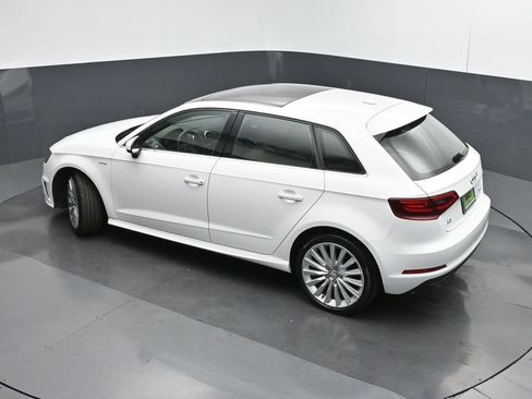 Used 2016 Audi A3 e-tron Premium Plus w/ Premium Plus Package FWD image 38