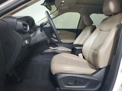 Used 2022 Ford Explorer Limited w/ Equipment Group 301A image 11