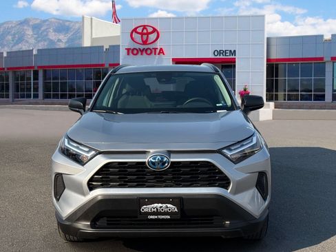 Used 2024 Toyota RAV4 LE AWD/4WD image 2