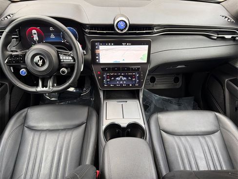 Used 2024 Maserati Grecale GT image 21