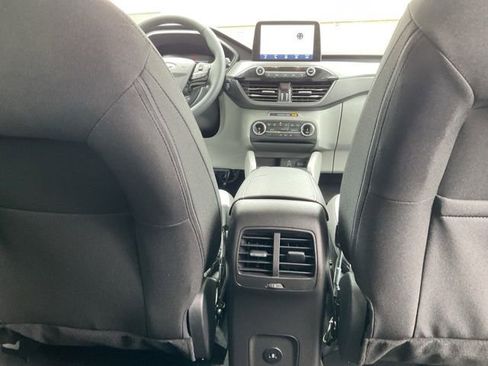 Used 2025 Ford Escape Active w/ Cold Weather Package AWD/4WD image 30