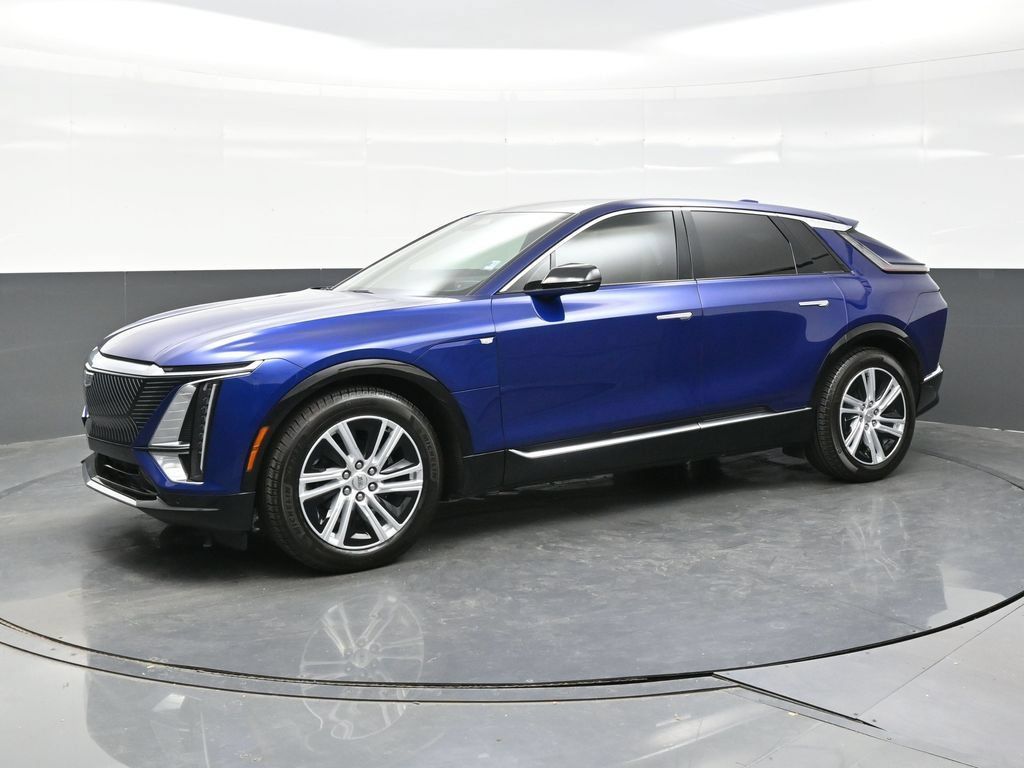 Certified 2024 Cadillac Lyriq Tech AWD/4WD image 3