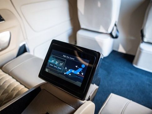 Used 2017 Mercedes-Benz Metris Passenger image 37