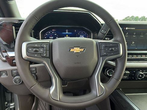 New 2026 Chevrolet Silverado 2500 LTZ w/ LTZ Premium Package AWD/4WD image 22